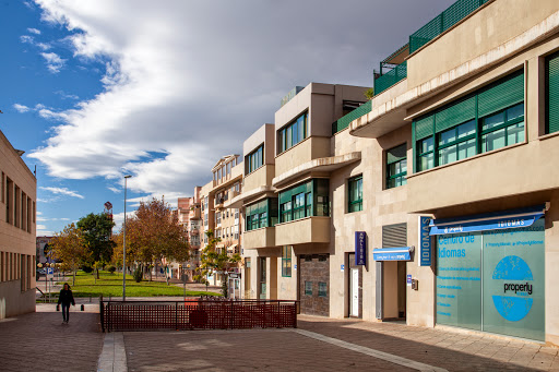 Properly Idiomas. Academia de inglés en Murcia