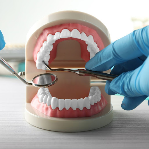 Clínica Dental Dra. Manzanares