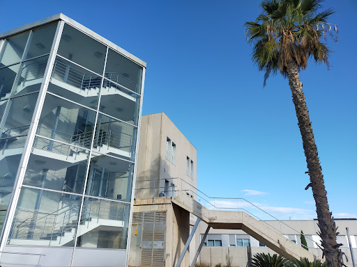 Universidad de Murcia: Laboratorio de Óptica