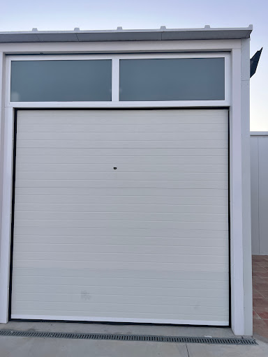 PUERTAS Y AUTOMATISMOS RUIZ DOORS S.L.